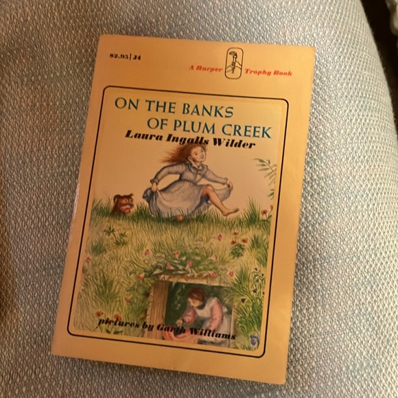 set of 2 Little House on the Prairie Books Laura Ingalls Wilder Vintage 1971 - Picture 5 of 5